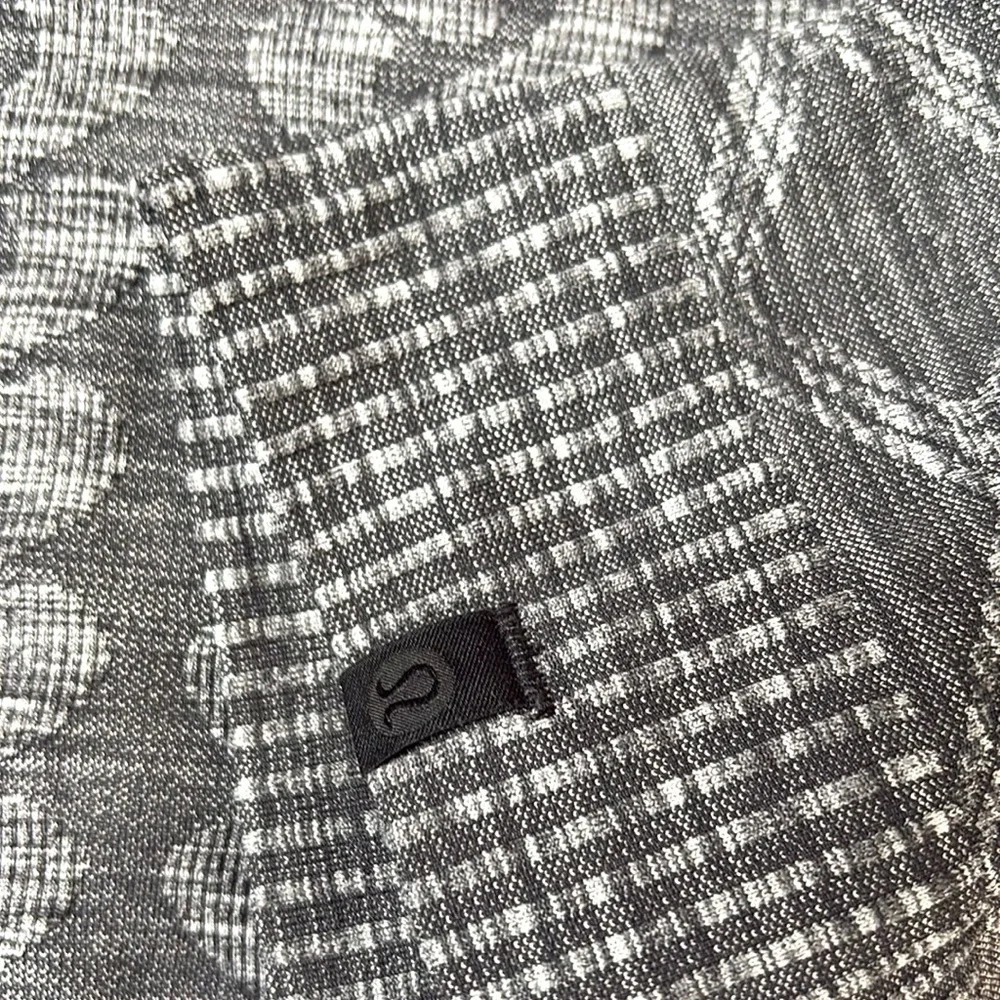 Lululemon Rest Less Pullover - Picture 15 of 15